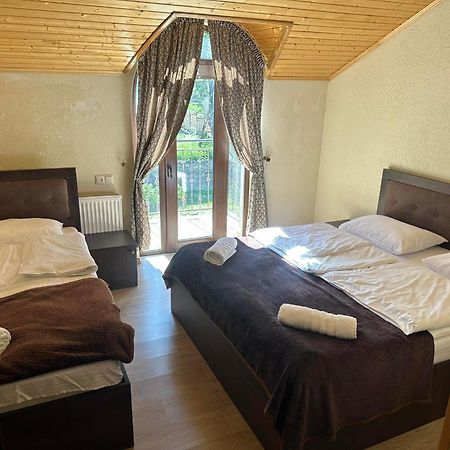 Hotel Iveria Kazbegi Exterior photo