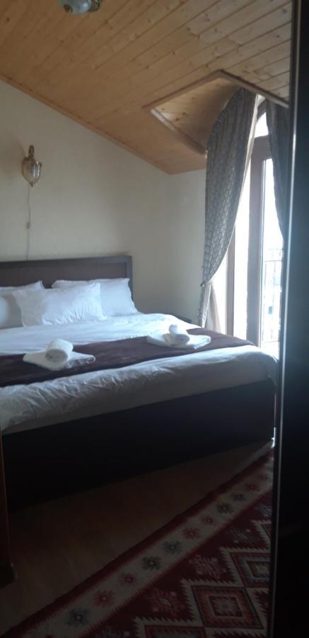 Hotel Iveria Kazbegi Exterior photo