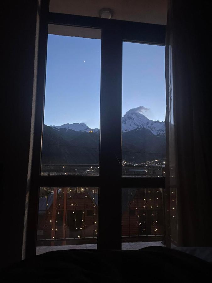 Hotel Iveria Kazbegi Exterior photo