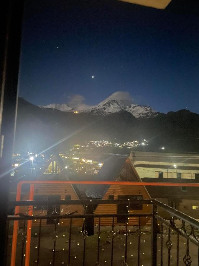 Hotel Iveria Kazbegi Exterior photo
