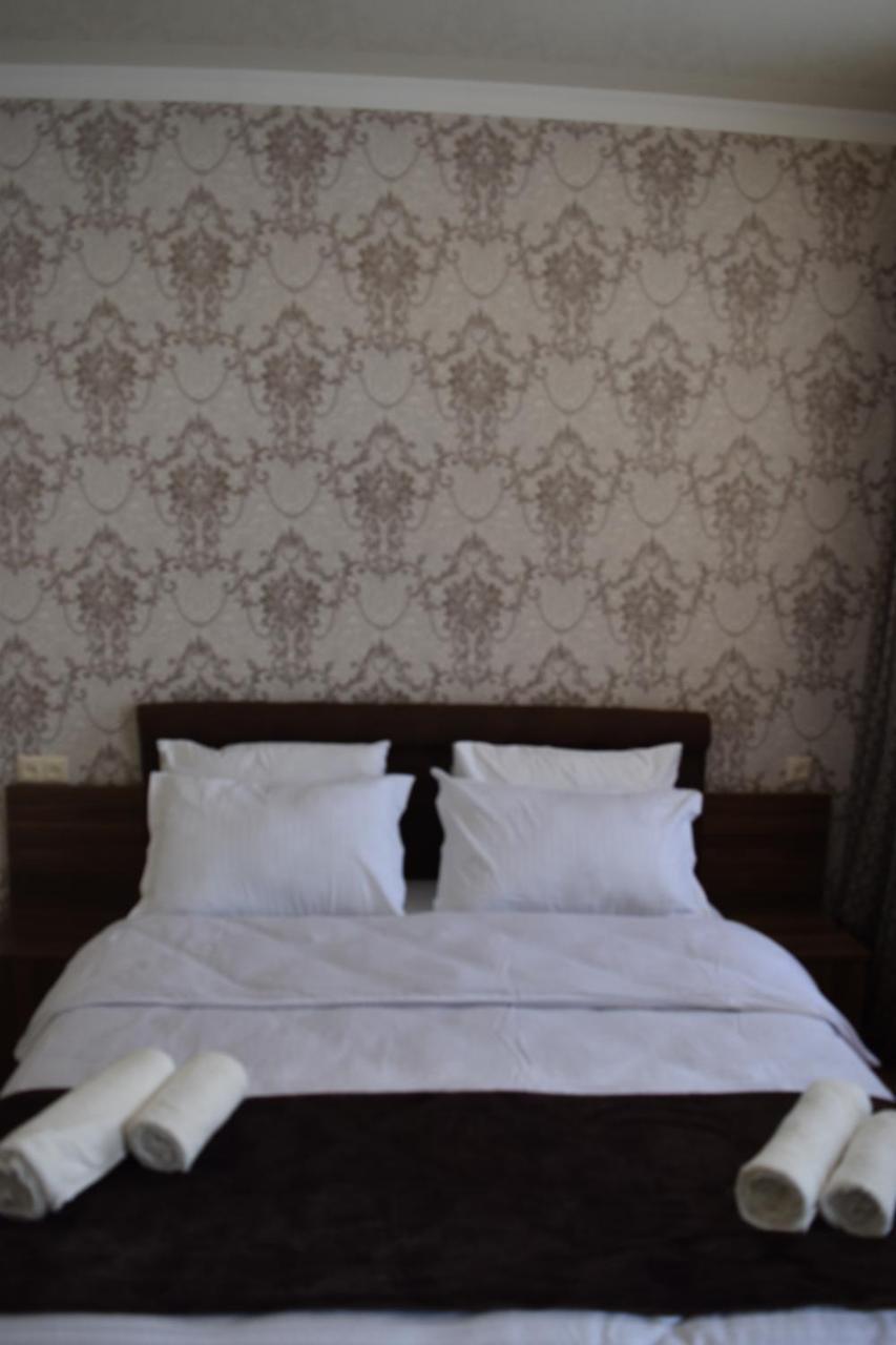 Hotel Iveria Kazbegi Exterior photo