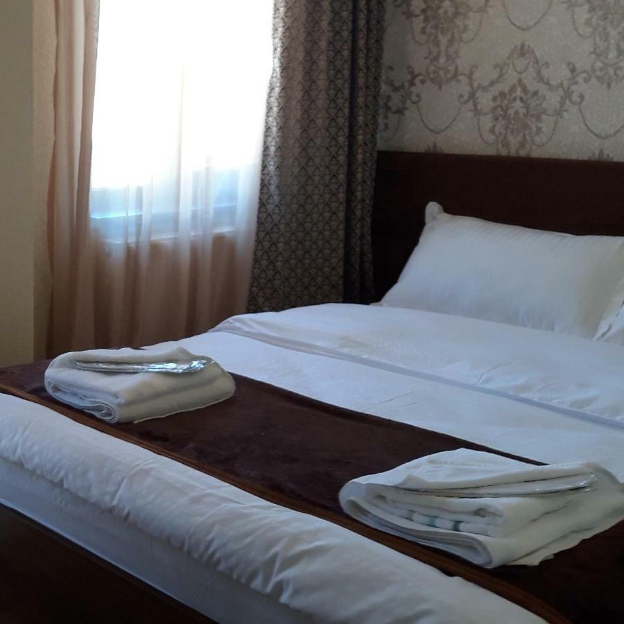 Hotel Iveria Kazbegi Exterior photo
